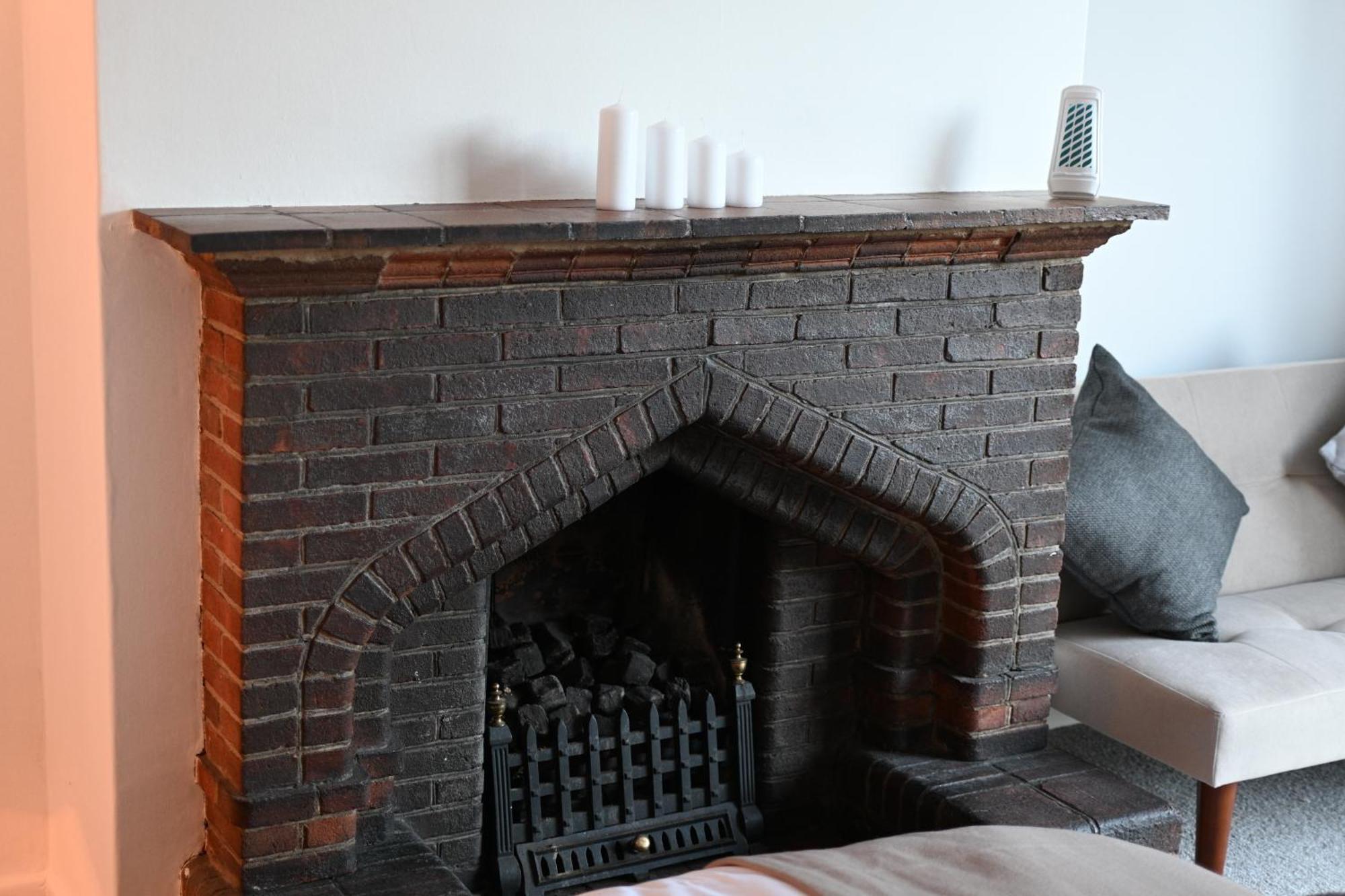 Spacious 4 Bed Home Near Nec, Jlr & Airport Parking For 3 Cars Ideal For Contractors! Solihull Zewnętrze zdjęcie
